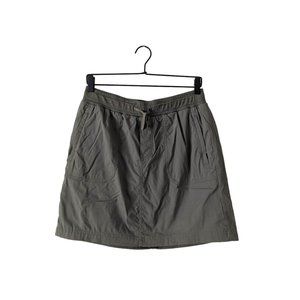 L.L Bean Womens Vista Camp Skort Sz Medium Green Hiking Camping Outdoors Pull On